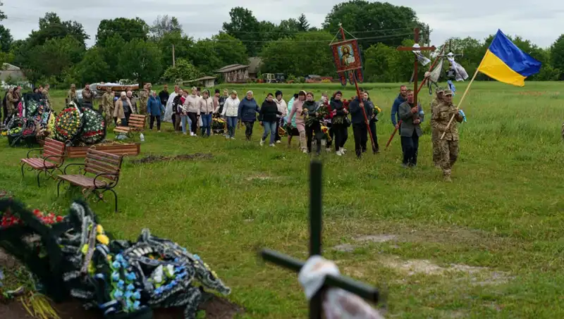 Ukrayna'da Bir İngiliz Askerin Ölümü: Savaşın Yeniden Korkutan Yüzü