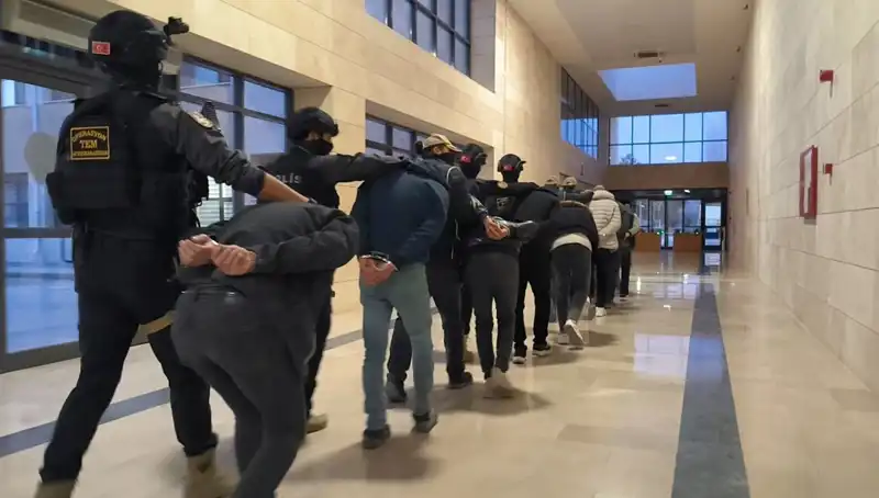 47 İl Genelinde DAEŞ'e Yönelik Büyük Operasyon: 298 Şüpheli Yakalandı