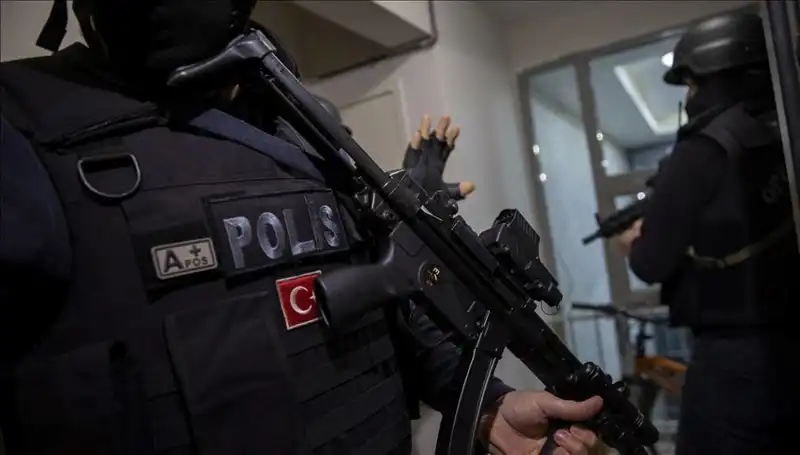Afyon'da Büyük Operasyon: 26 Şüpheli Suçüstü Yakalandı!