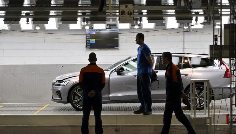 Volvo'dan Şok Karar: Bazı Modellerin Satışı Durduruldu!
