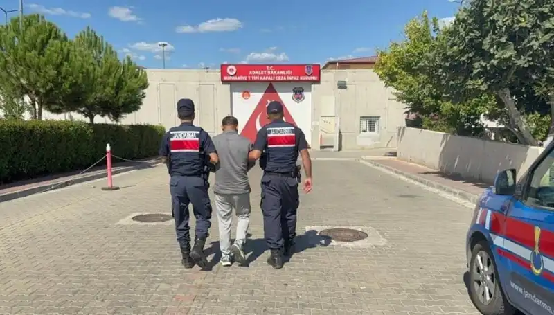44 Yıl Hapis Cezasıyla Aranan Şüpheli Edremit’te Yakalandı!