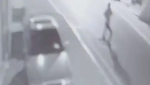 Sokakta El Yapımı Patlayıcı Patladı: Panik ve Korku Hakimdi