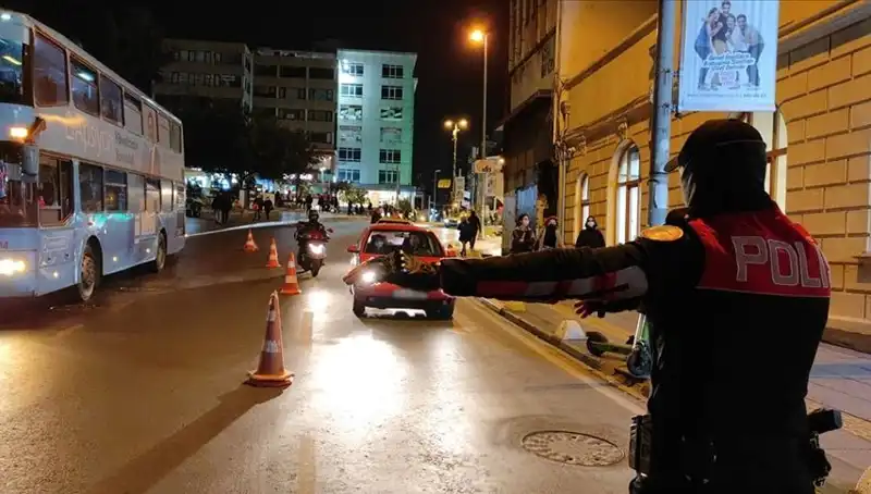 İstanbul’da Huzur İçin Toplu Denetim Uygulamaları Yaygınlaşıyor