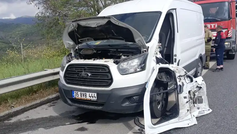 Aydın-İzmir Otoyolu'nda Meydana Gelen Feci Kaza: Hayatını Kaybedenlerin Sayısı Büyüyor