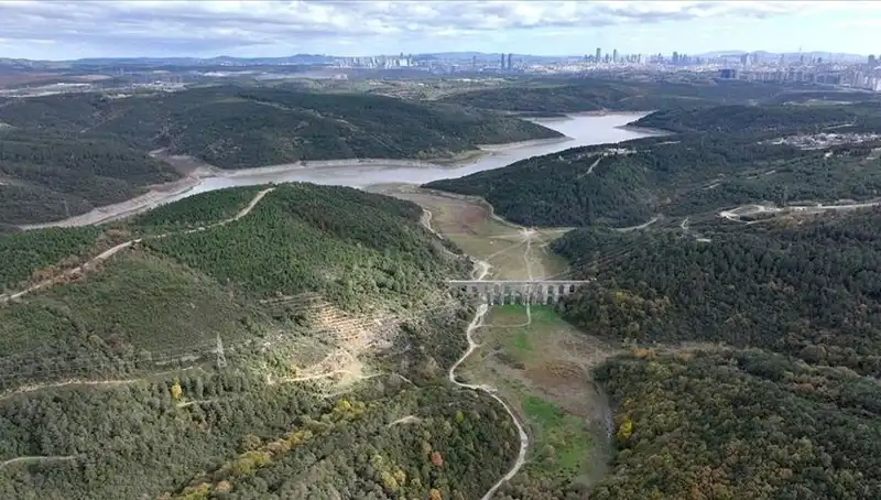 İstanbul'un Barajlarında Su Seviyeleri Hızla Düşüyor: Neler Oluyor?