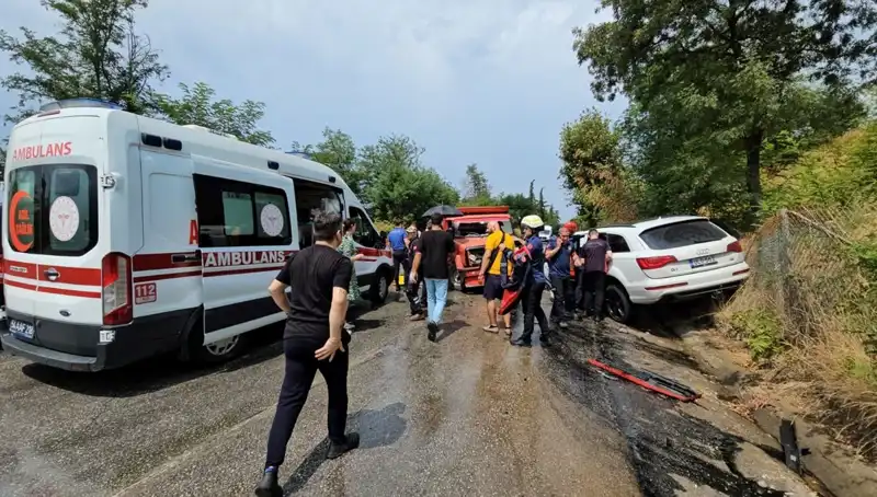 Sakarya’da Kamyonet ile Cip Çarpıştı: 5 Kişi Yaralandı, Çocuklar Ağırlıkta