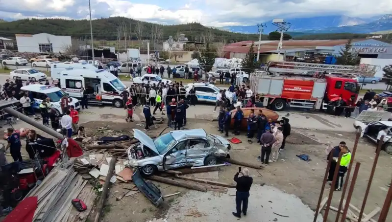 Bayram Tatilinde Trafik Kazaları: Ülkemizde 57 Can Kaybı ve 6,533 Yaralı
