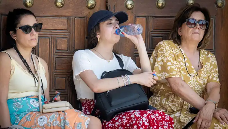 Türkiye’de Sıcaklıklar Zirveye Ulaştı: 23 İl 40 Dereceyi Geçti