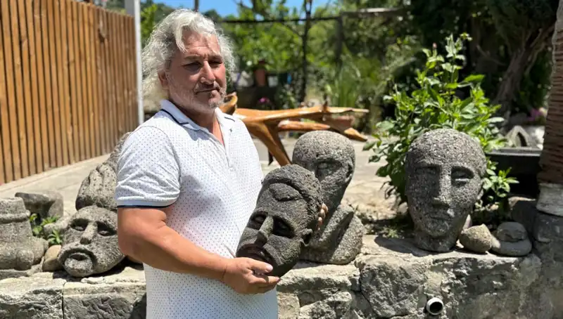 3 Günde Tarihi Eser Gibi Görülen Eşsiz Sanat Eserleri Yaratan Üstat