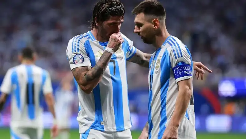 Messi ve De Paul’un Bir Araya Gelmesi: Futbol Dünyasında Neler Oluyor?