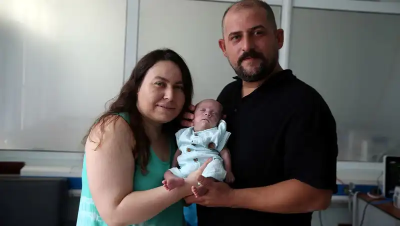 800 Gramla Hayata Gözlerini Açan Bebeğin İnanılmaz Yaşam Mücadelesi