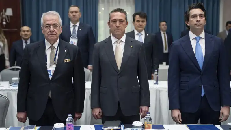 Fenerbahçe'nin İmza Sayısı Açıklandı: Rekor Kıran Rakamlara Ulaştı