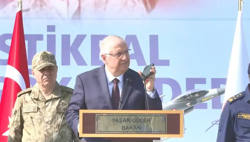 Cumhurbaşkanı Erdoğan, Mehmetçiğin Bayramını Coşkuyla Kutladı: Vatanseverliğin Önemi