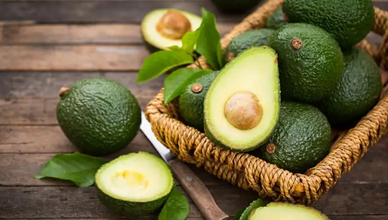 Avokado: Sağlıklı Bir Süper Gıda Mı Yoksa Sakıncalı Bir Tercih Mi?