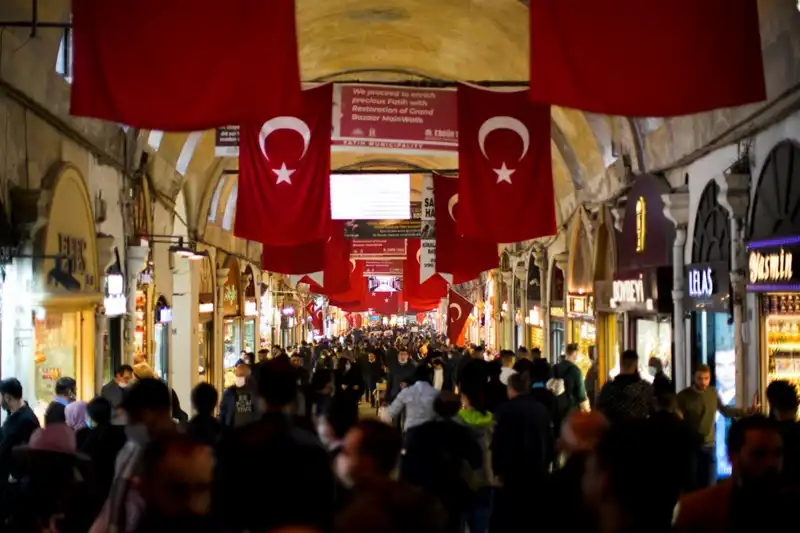 Kapalıçarşı'da 100 Milyon Liralık Vurgun: Lüks Hayatın Ardındaki Sır