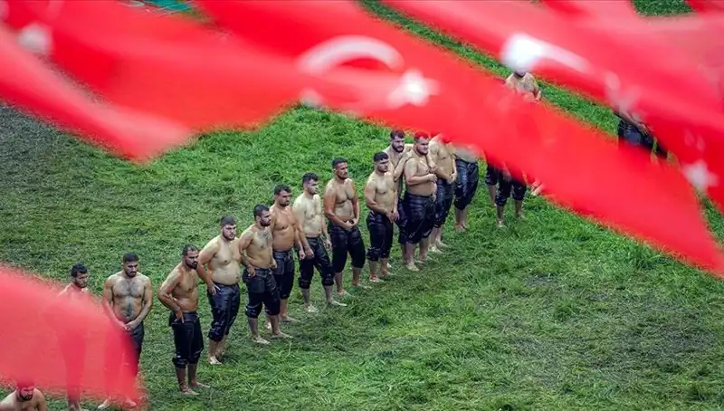 Tarihi Kırkpınar Yağlı Güreşleri Başlıyor! 40 Başpehlivan, 826 Sporcu Kıran Kırana Yarışacak