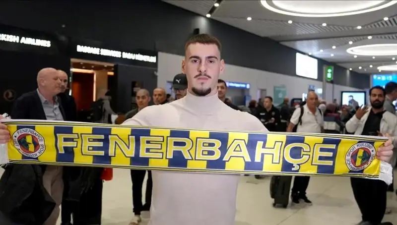 Fenerbahçe, Mimovic'in Lisansını Çıkararak Transfer Döneminin Meraklı Bekleyişini Sona Erdirdi