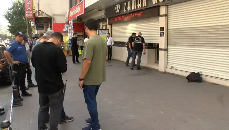 Güpegündüz Cadde Ortasında Kuyumcu Soygunu: Olayın Detayları Şoke Etti!