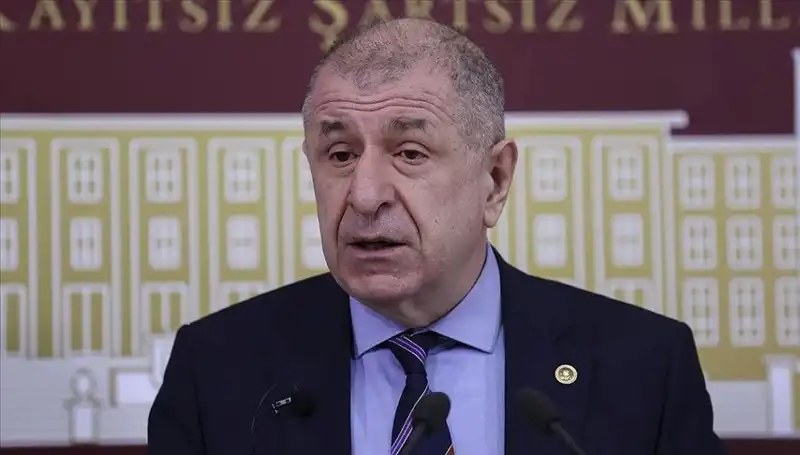 MİT Mensuplarını İfşa Edenler Yargı Önünde: Ümit Özdağ Beraat Etti