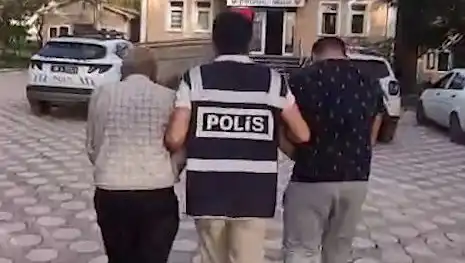 Bağcılar'da Köpek Dövüşü Operasyonu: 15 Gözaltı!