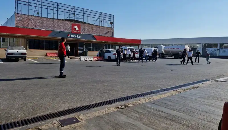 Omuz Atma Kavgası: İki Aile Akaryakıt İstasyonunda Savaş Açtı