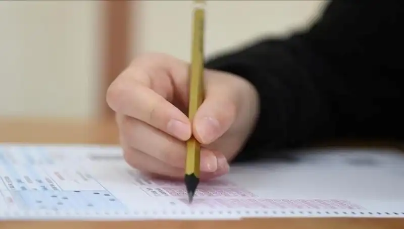 LGS Sınavındaki Zorlu Sorular Öğrencileri İkiye Ayırdı