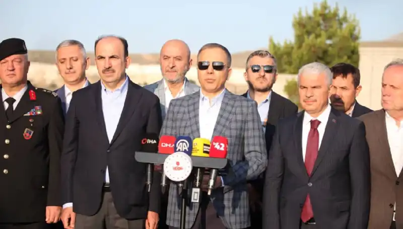 Bayram Sabahı İçin Kritik Trafik Uyarısı! Bakan Yerlikaya'dan Önemli Açıklama