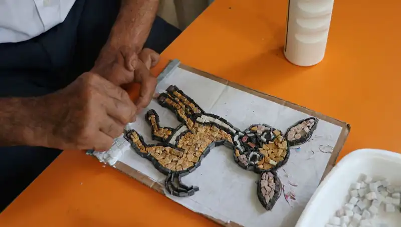Oğlunun Ödeviyle Tanıştı, Artık Hobi Haline Getirdi