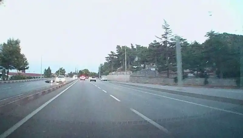 Motosiklet Kazası: Otomobil ile Çarpışmada Bir Kişi Yaralandı