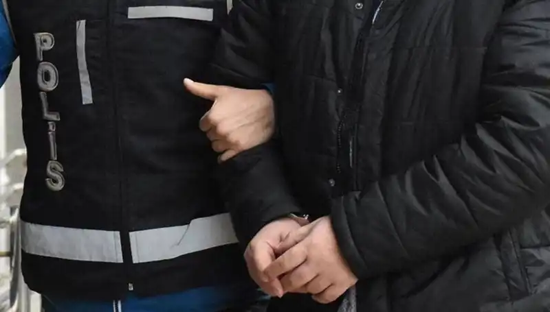FETÖ'ye Darbe: Emniyet ve TSK'da Şok Operasyonlar Gerçekleşti