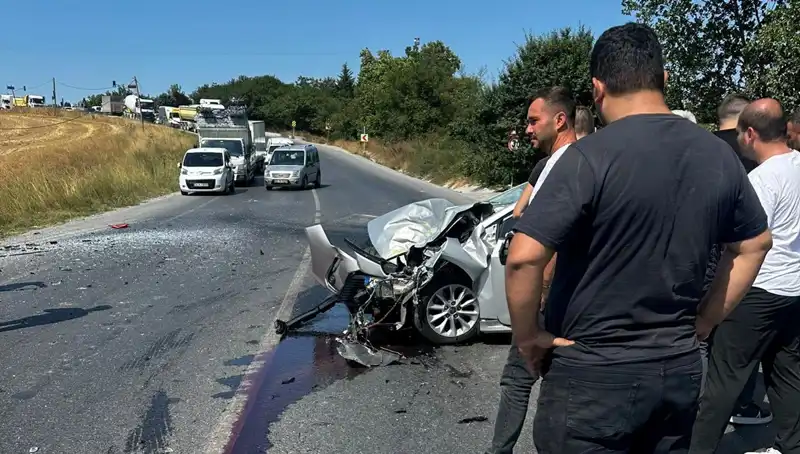 İstanbul'da Kalp Krizi Geçiren Sürücü Feci Kaza Yaptı