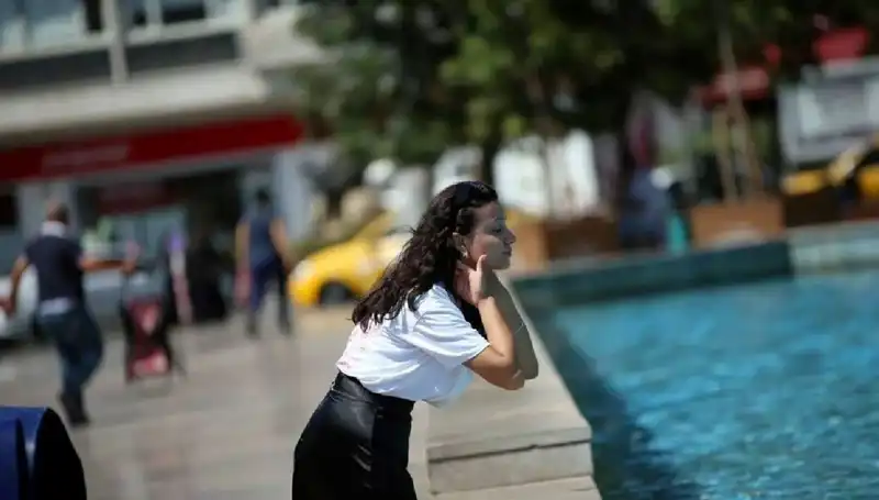 Cizre'de Şok Edici Sıcaklık: Termometre 49.1 Dereceyi Gösterdi!