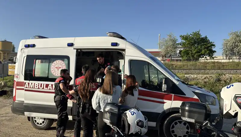 Arkadaşının Dalla Hayata Tutundu: İnanılmaz Bir Kurtuluş Hikayesi