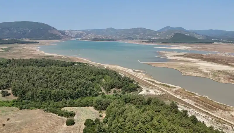 İzmir’de Tehlike Çanları: Suç Oranlarında Yüzde 50’lik Şok Düşüş