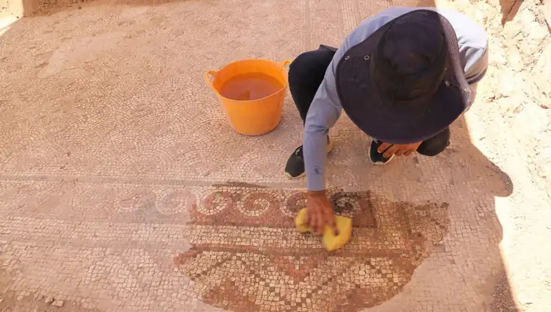 Mardin'de 1500 Yıllık Mozaik Keşfi: Tarih Canlanıyor
