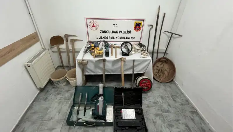 Çaycuma’da Kaçak Kazı Yapan Çeteye Büyük Darbe!