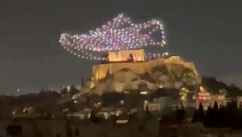 Akropolis'te Drone ile Yapılan Reklam İçin Soruşturma Başlatıldı