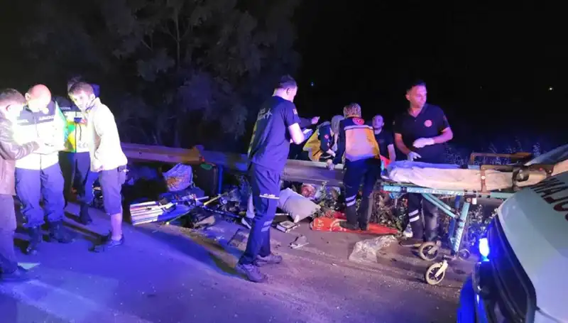 Minibüs Kazasında Savrulan Yolcuların Dramı Ortaya Çıktı