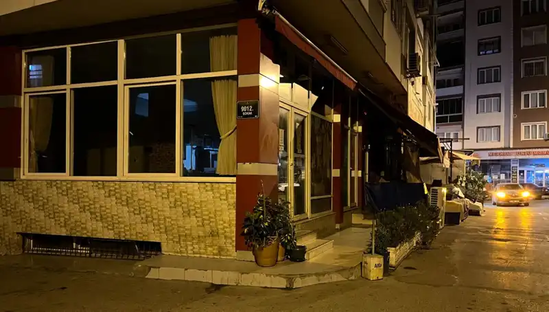İzmir'de Kahvehaneye Silahlı Saldırı: 1 Kişi Hayatını Kaybetti