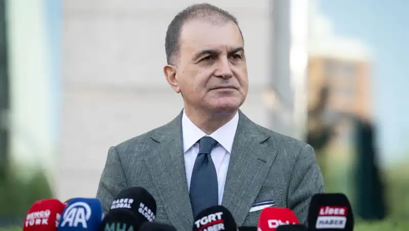 Ömer Çelik’ten Özel'e Sert Tepki: Meşru Demokratik Alanı Tehdit Ediyor!