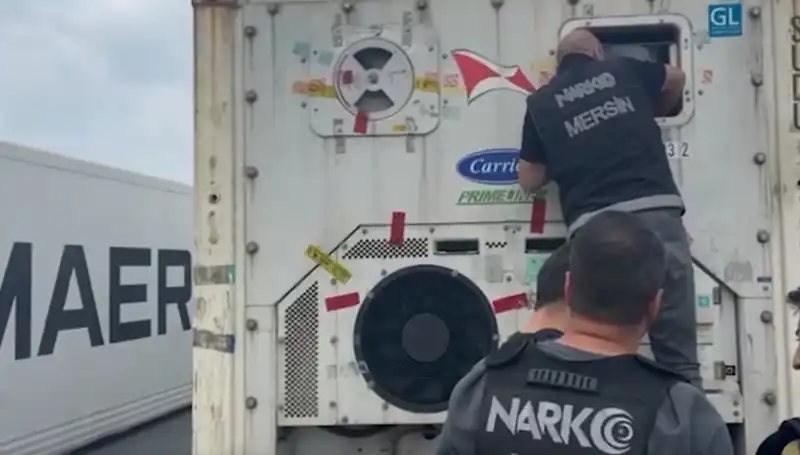 Mersin'de Büyük Uyuşturucu Operasyonu: 500 Kilo Esrar Ele Geçirildi