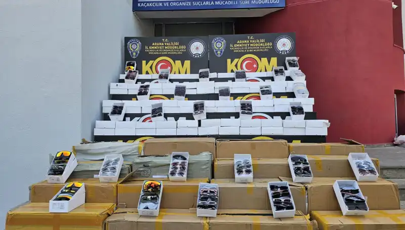 Adana'da Dev Kaçakçılık Operasyonu: 12 Bin Güneş Gözlüğü Ele Geçirildi