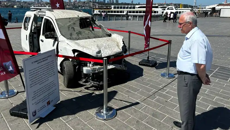 15 Temmuz'da Tankların Ezdiği Otomobiller Ziyarete Açıldı