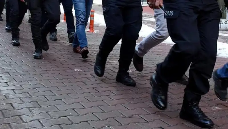 MİT ve Emniyet'ten FETÖ Operasyonunda Tarihi Gözaltılar Gerçekleşti