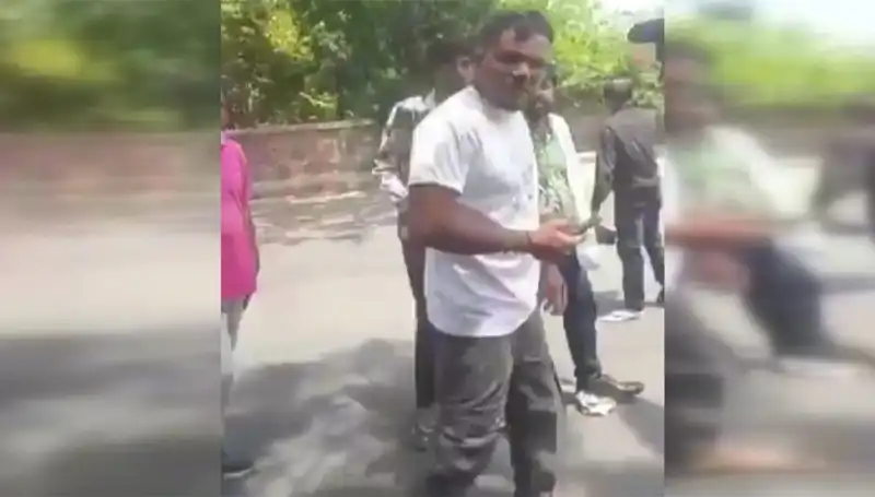 11A Yolcusunun Şaşkınlıkla Dolu Anları: "Biri Beni Yakaladı"
