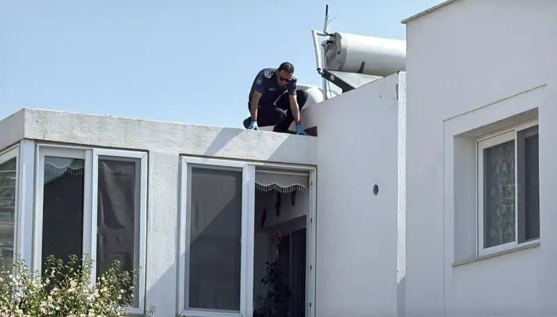 Bodrum'da Çatıdan Düşen Emekli Polis Hayatını Kaybetti, Olayın Ayrıntıları Şok Edici!