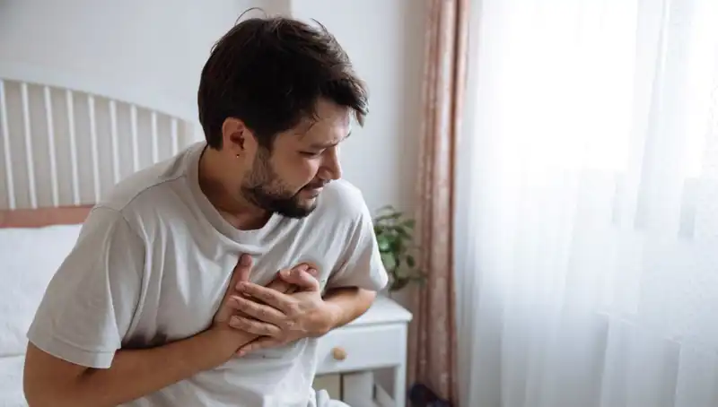 Sabahları Beliren Bu Belirti Kalp Hastalığını İşaret Ediyor!