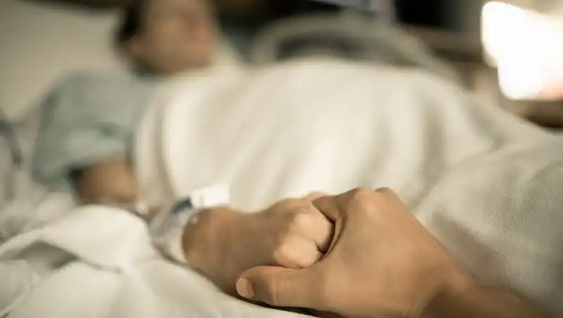 Sessizce Gelişen Beş Ölümcül Kanser Türü: Belirtileriyle Dikkat Edin!