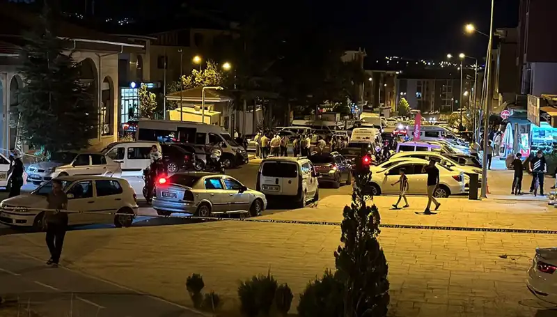 İki Ailenin Kavgasında Kan Aktı: 1’i Ağır, 3 Yaralı