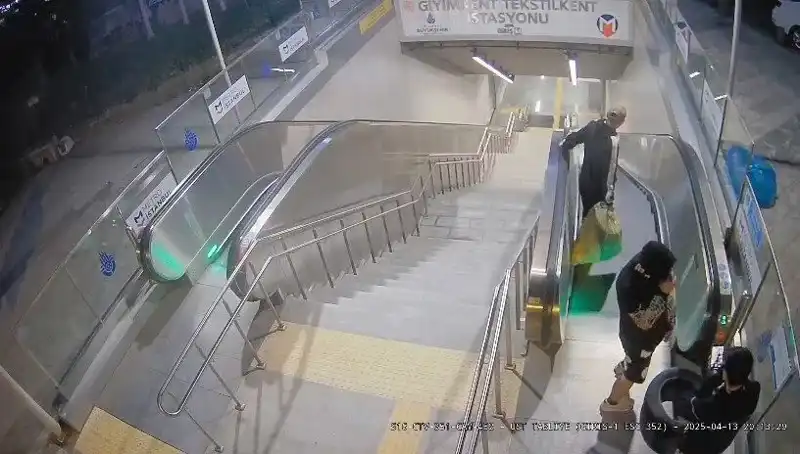 Metro İstasyonuna Çöp ve Lastik Atan Şüpheliler Yakalandı!
